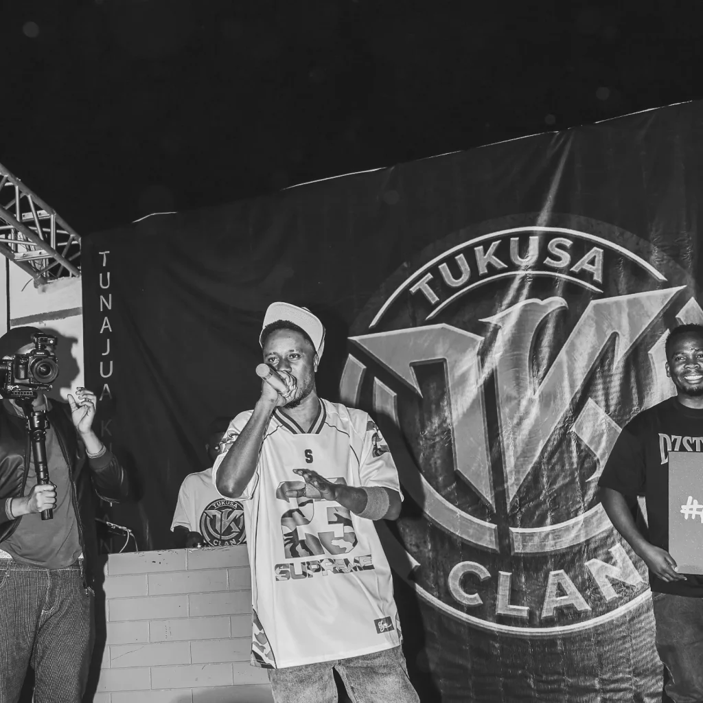 tukusa dizasta show